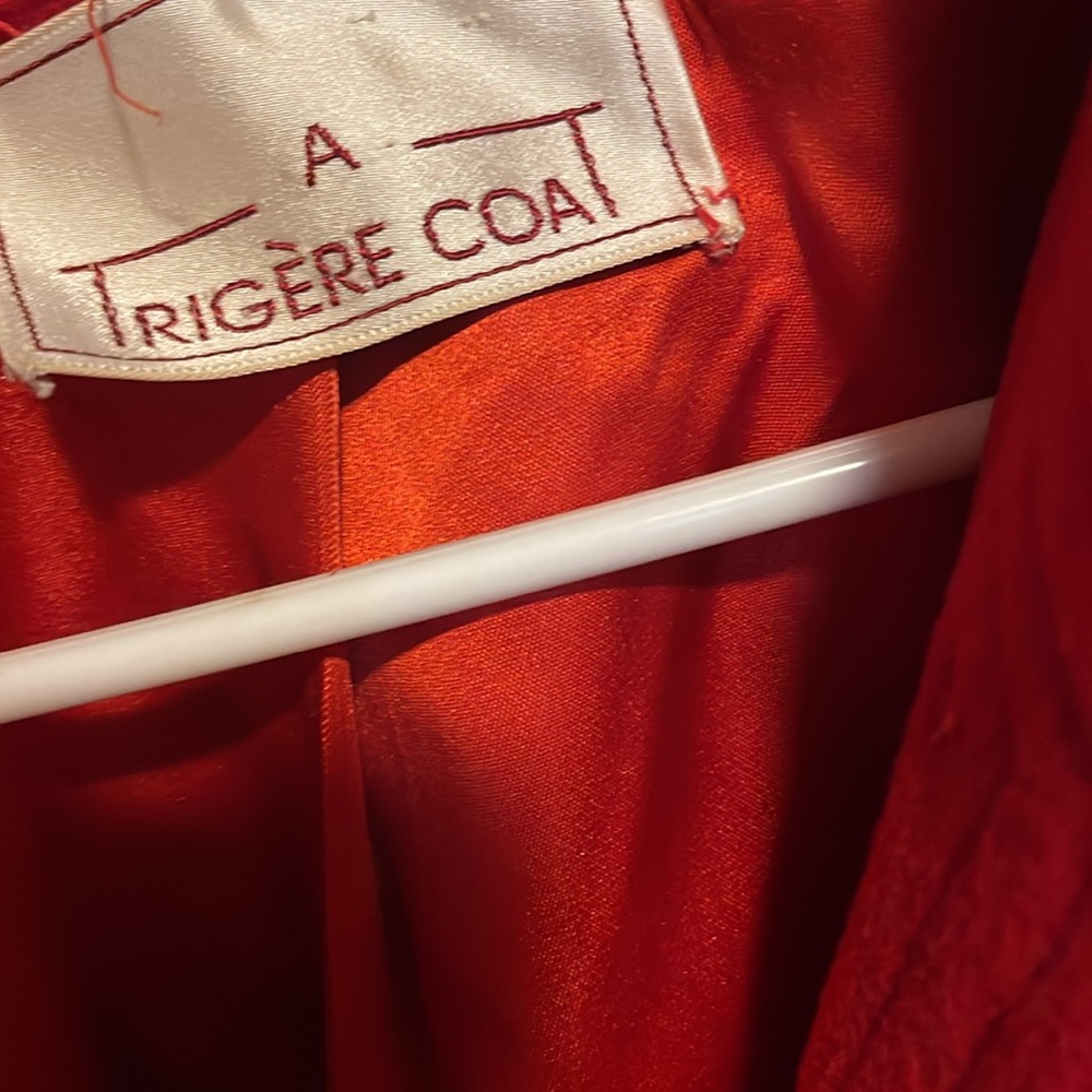 A Trigere Coat. Wool. Size 14. - Picture 3 of 4